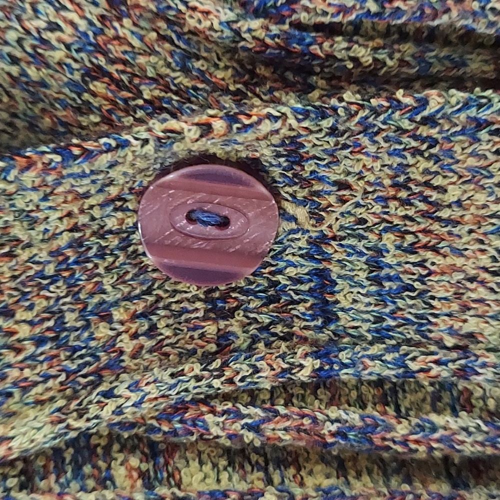 Beautiful Multicolor Sweater - Picture 4 of 9